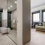 Dhome * Mailand