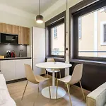 Dhome * Milan
