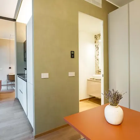Dhome Lägenhet Milano